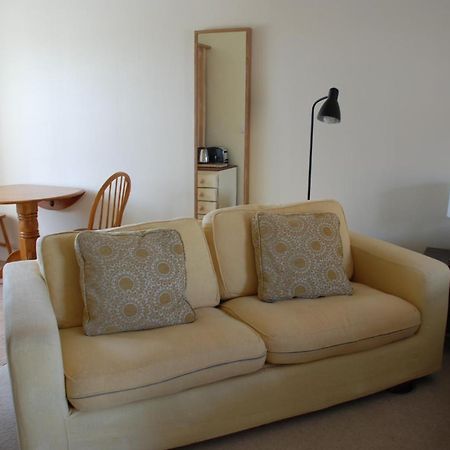Over Studio Apartment 외부 사진